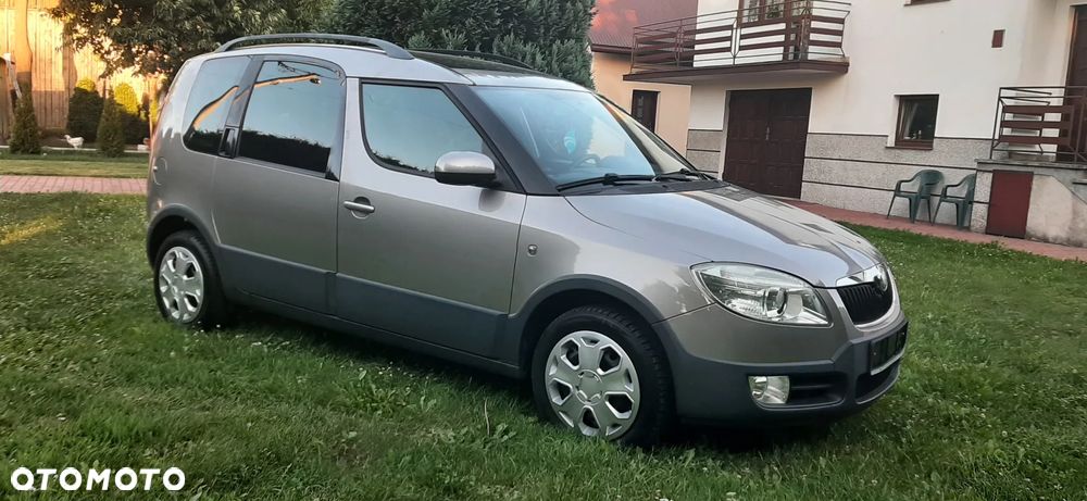 Skoda Roomster 1.6 16V Scout PLUS EDITION - 25