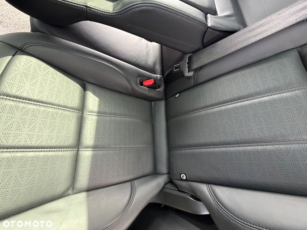 Land Rover Range Rover Sport S 3.0 SD V6 HSE Dynamic - 12