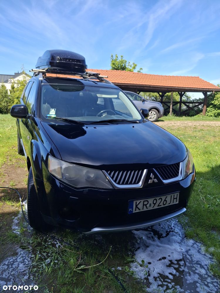 Mitsubishi Outlander 2.0 DID Instyle NAVI - 5
