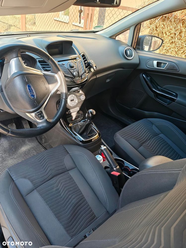 Ford Fiesta 1.0 EcoBoost Titanium - 9