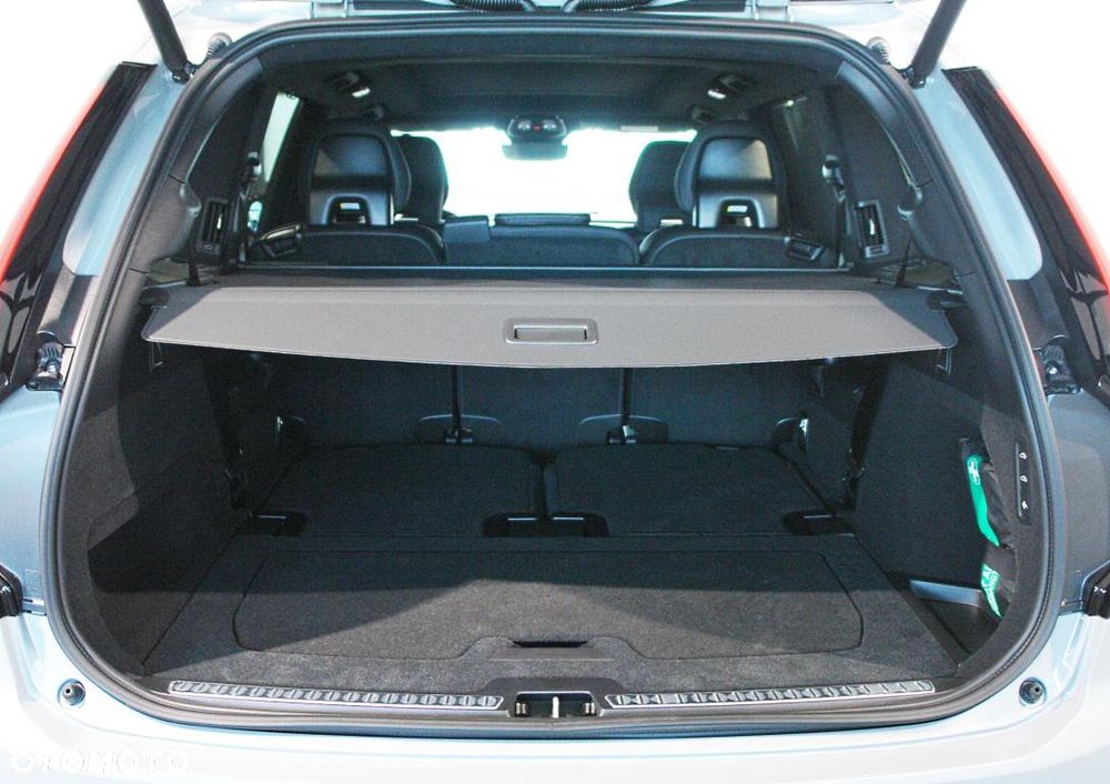 Volvo XC 90 T8 AWD Plug-In Hybrid Ultra Black Edition 7os - 33