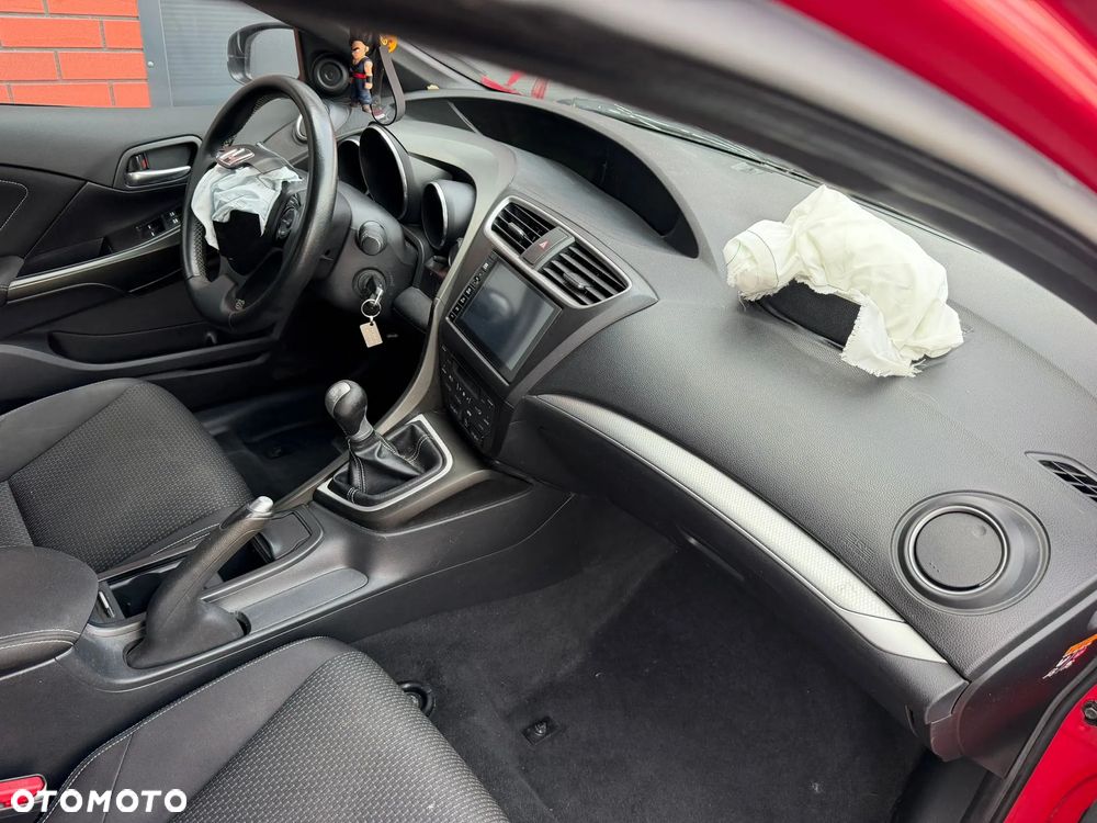 Honda Civic 1.6 i-DTEC Executive Black Edition - 8