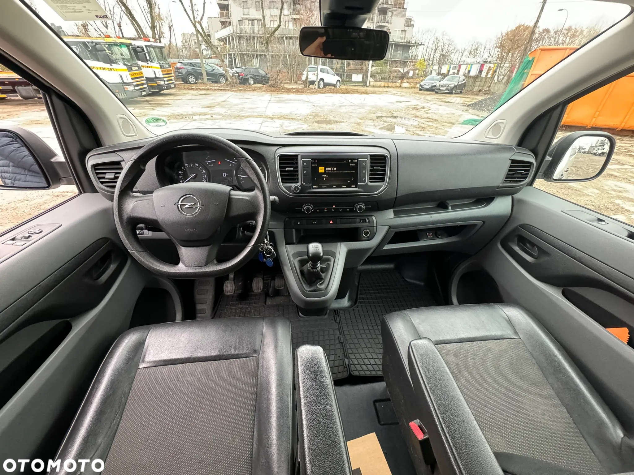 Opel Vivaro - 13