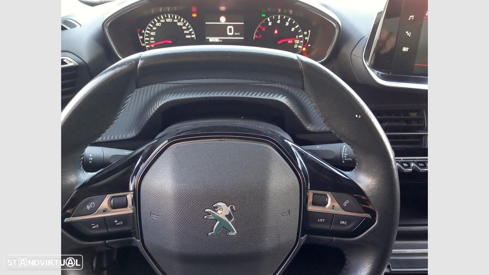 Peugeot 2008 1.2 PureTech Allure - 15