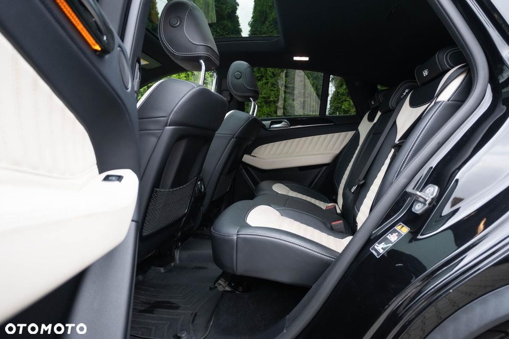 Mercedes-Benz GLE - 13