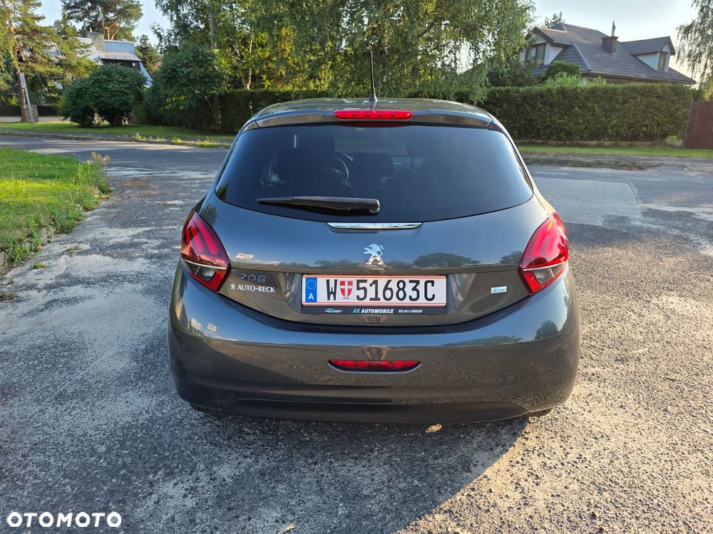 Peugeot 208 PureTech 82 Urban Move - 26