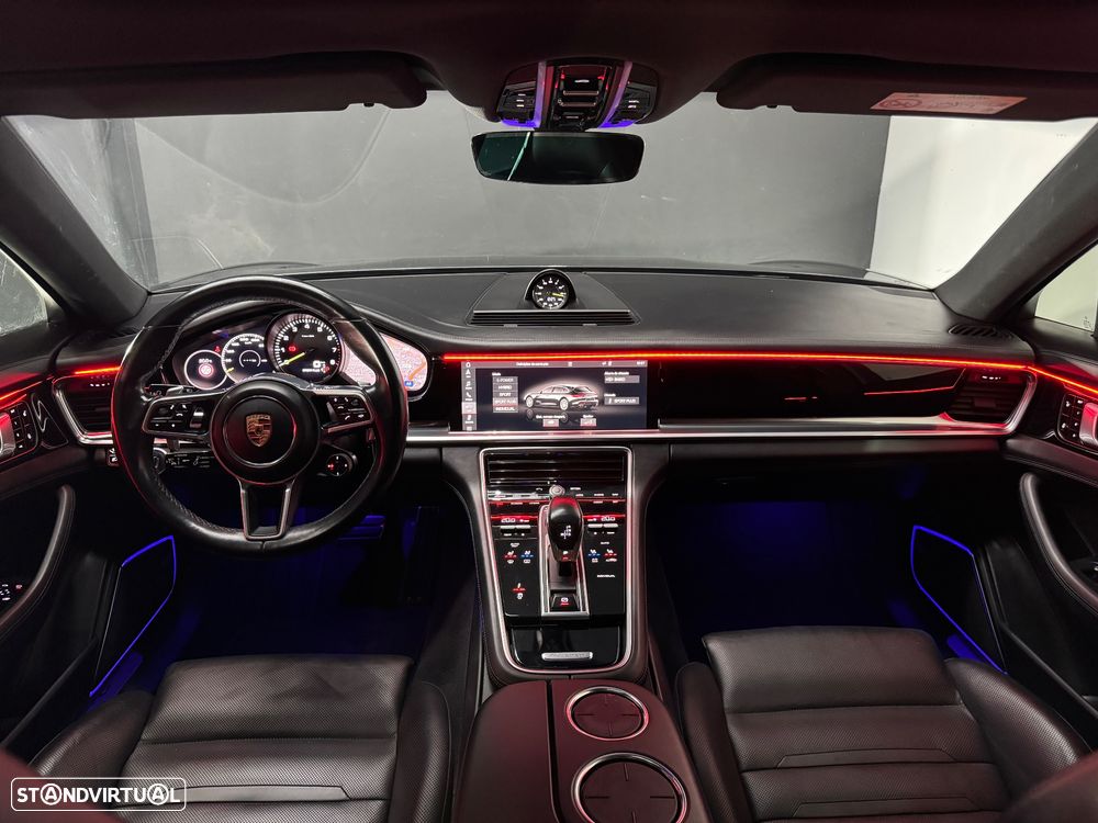 Porsche Panamera Sport Turismo 4 E-Hybrid - 10