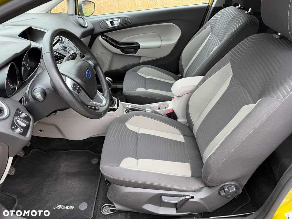 Ford Fiesta 1.0 EcoBoost Titanium EU6 - 17
