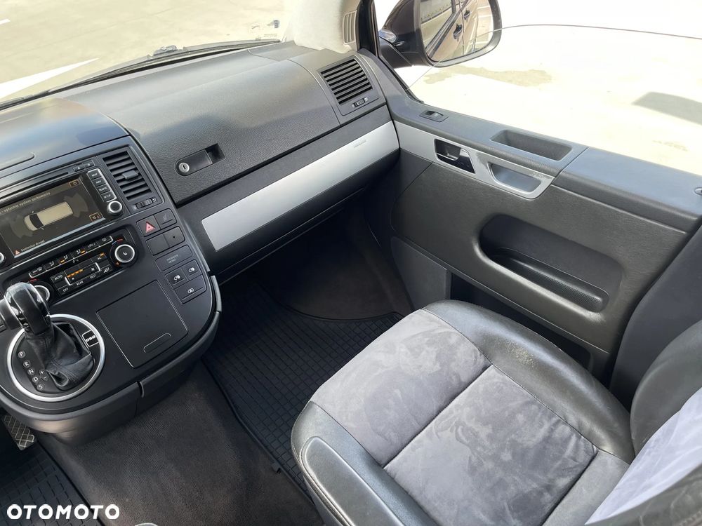 Volkswagen Multivan - 39