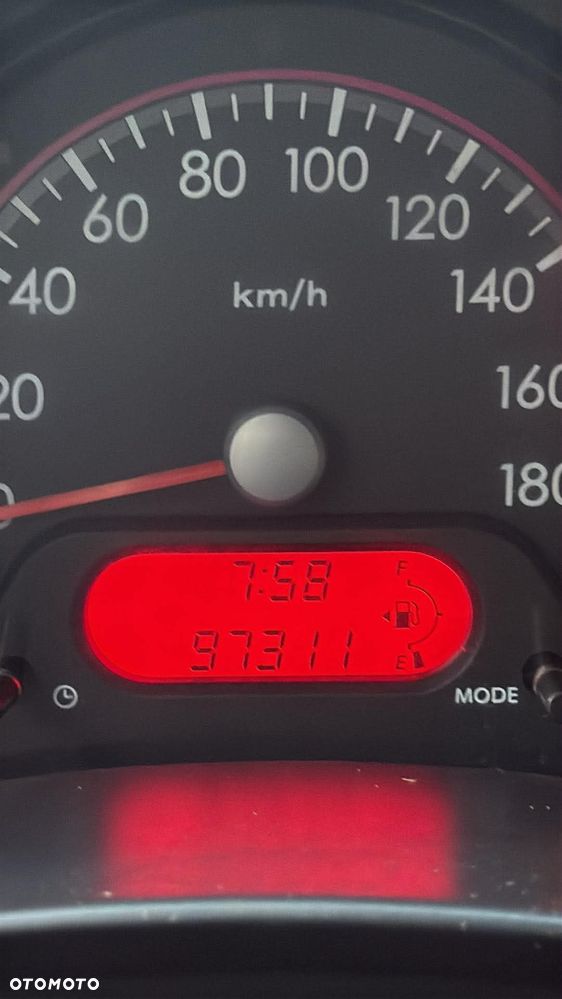 Suzuki Alto 1.0 Comfort - 16