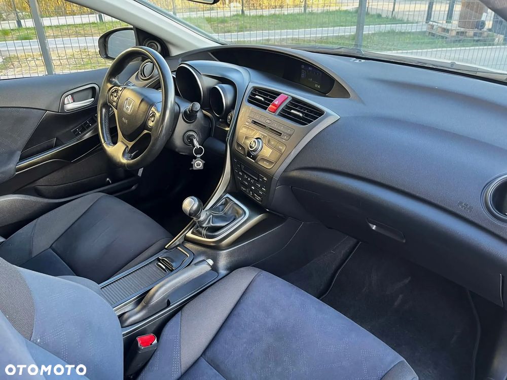 Honda Civic 1.8 i-VTEC Executive - 4