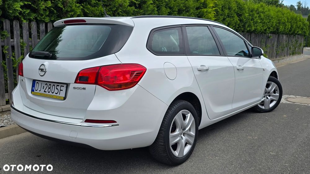 Opel Astra 1.4 ecoFLEX - 8