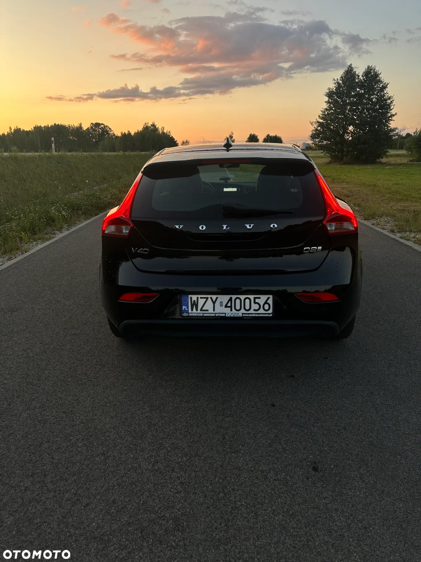 Volvo V40 D2 Inscription - 12