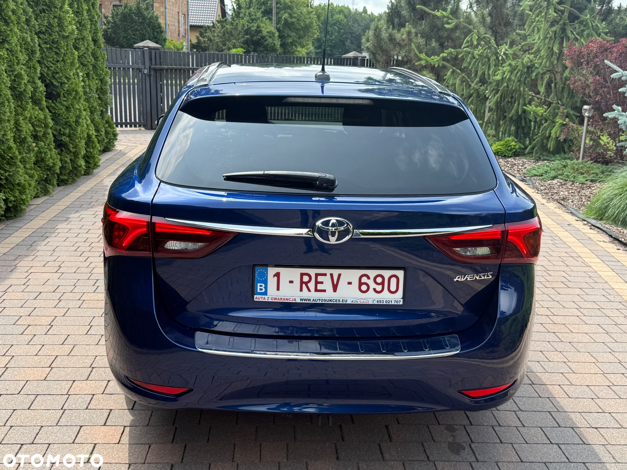 Toyota Avensis Touring Sports 1.8 Team Deutschland - 14
