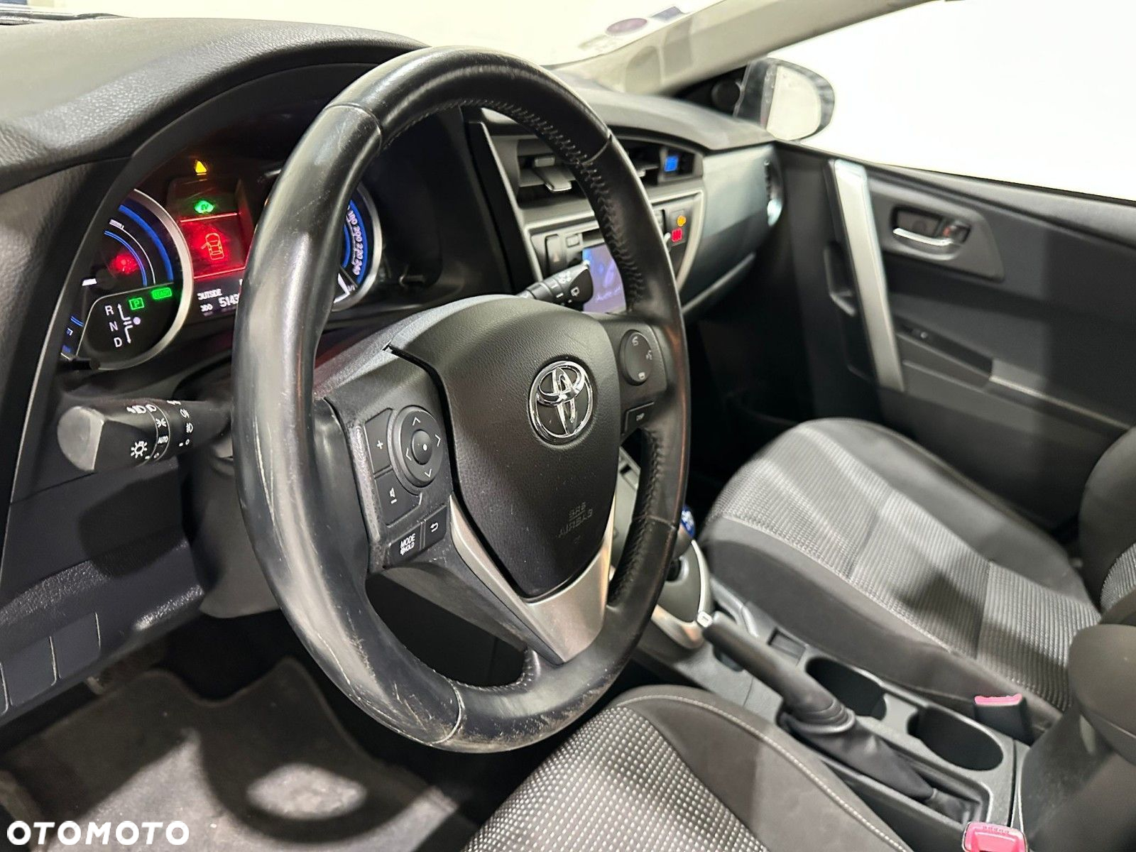 Toyota Auris - 25