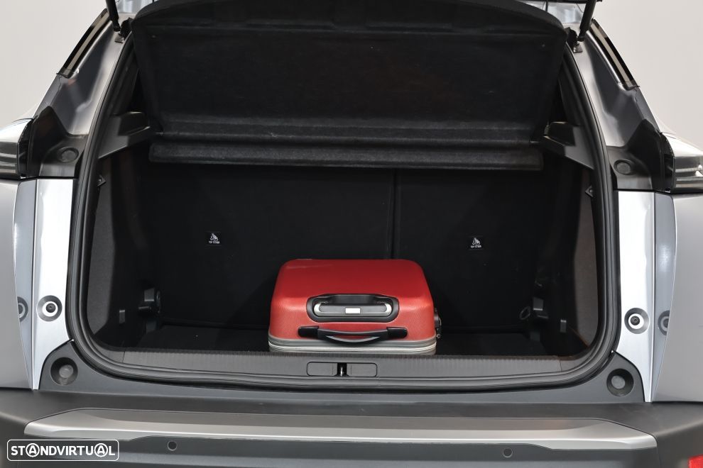 Peugeot 2008 1.2 PureTech Allure - 23