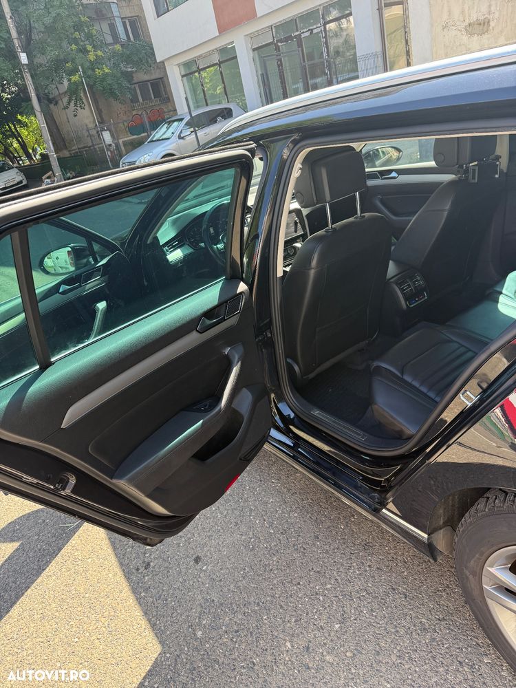 Volkswagen Passat 2.0 TDI DSG 4Motion R Executive - 9