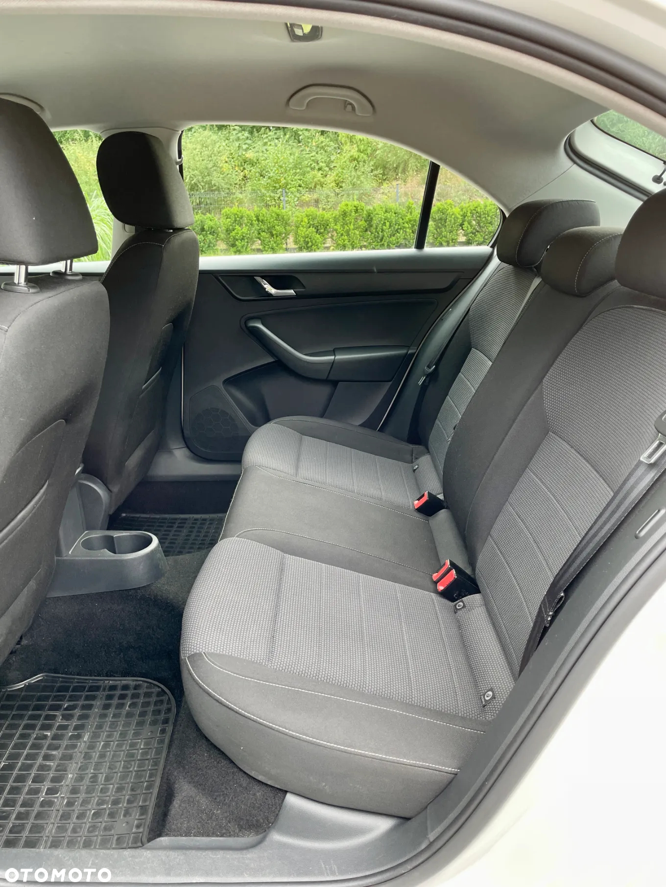 Skoda RAPID 1.6 TDI DPF Elegance Max - 22