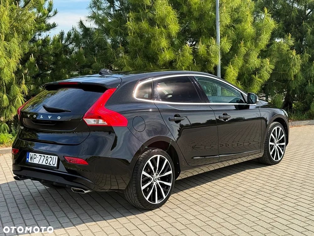 Volvo V40 D2 Geartronic Inscription - 11