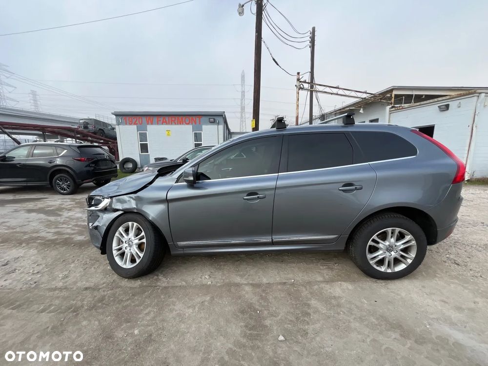 Volvo XC 60 T5 AWD Momentum - 3