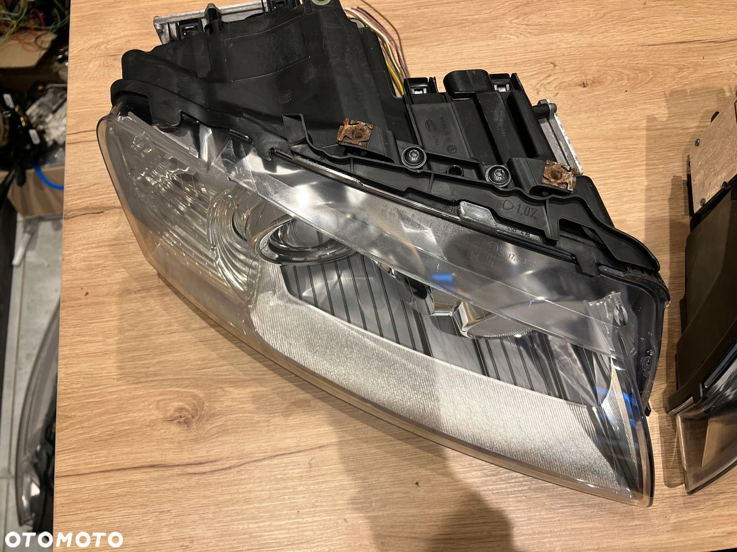LAMPA PRZÓD PRZEDNIA PRAWA BI-XENON LED 10 PIN AUDI S8 W12 D3 - 4
