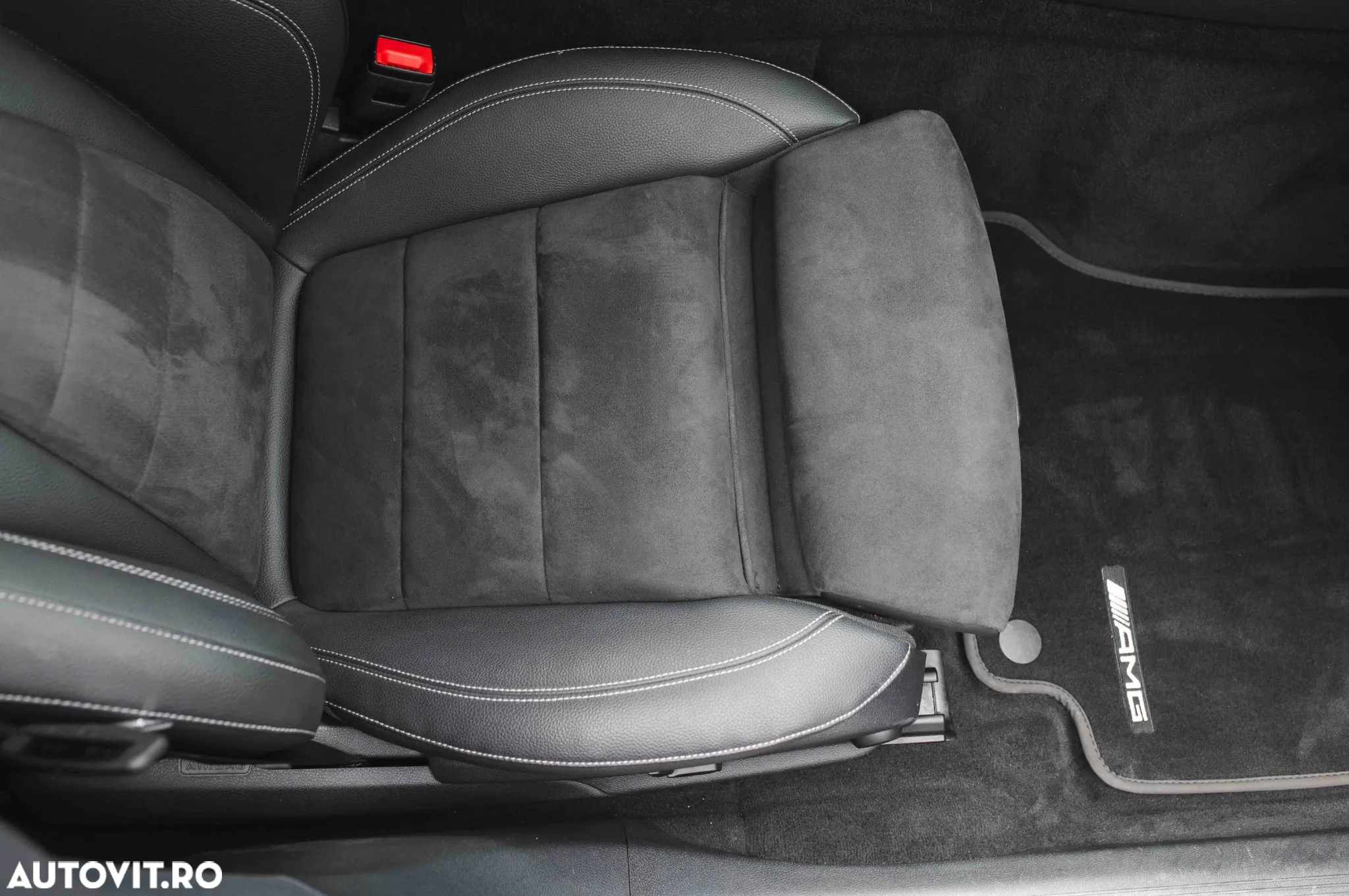 Mercedes-Benz E 300e 4Matic 9G-TRONIC Edition AMG Line - 28
