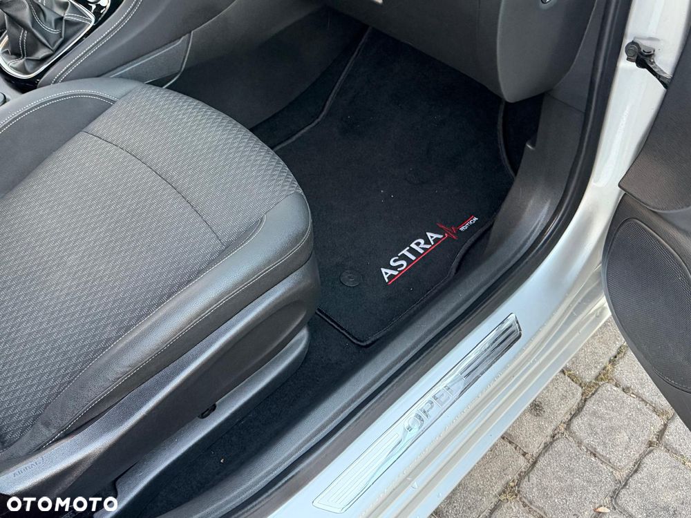 Opel Astra 1.4 Turbo Start/Stop Dynamic - 18