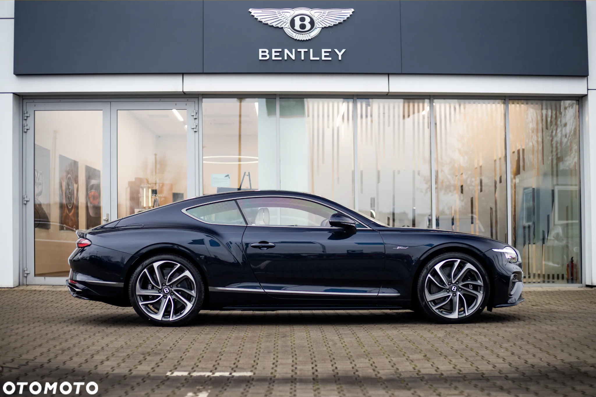 Bentley Continental GT - 3