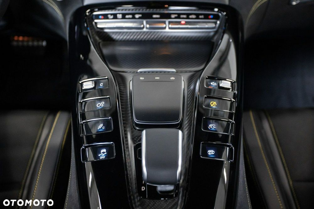 Mercedes-Benz AMG GT - 36