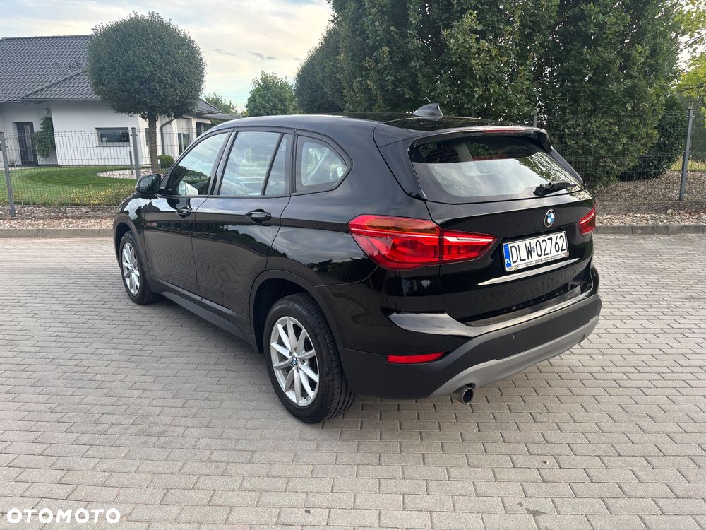 BMW X1 sDrive18i GPF Sport Line - 6