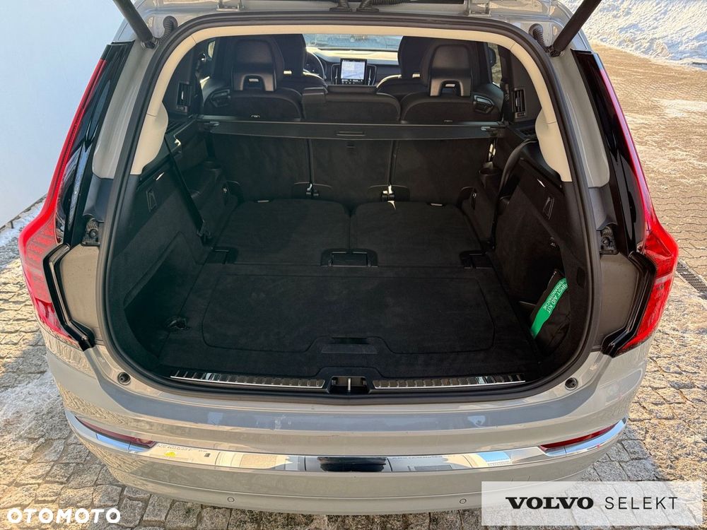 Volvo XC 90 - 32