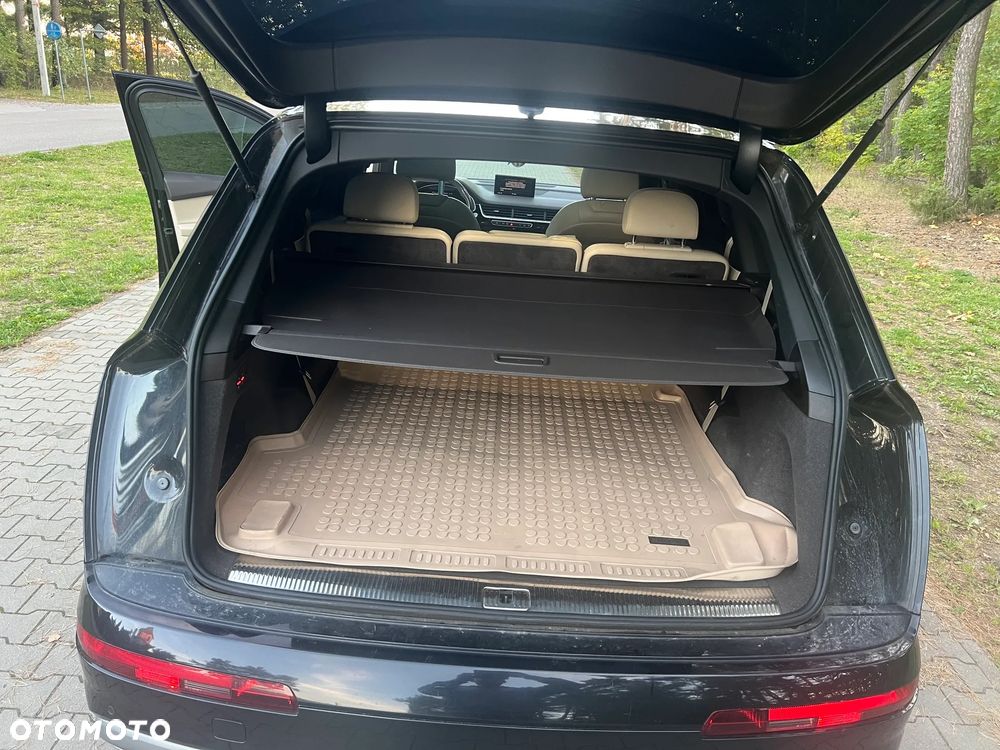 Audi Q7 3.0 TFSI Quattro Tiptr - 7