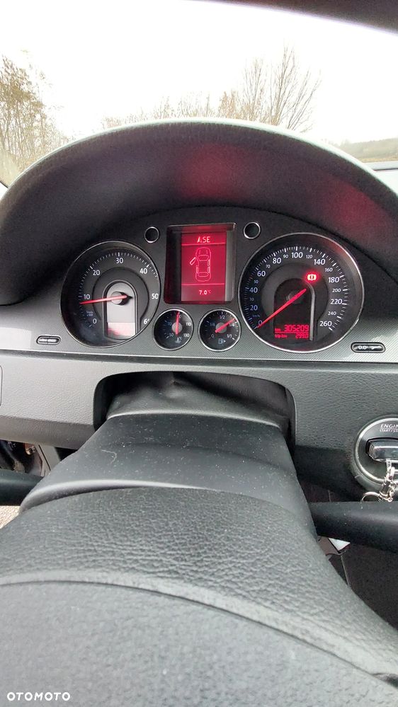 Volkswagen Passat 2.0 TDI DPF Comfortline - 6