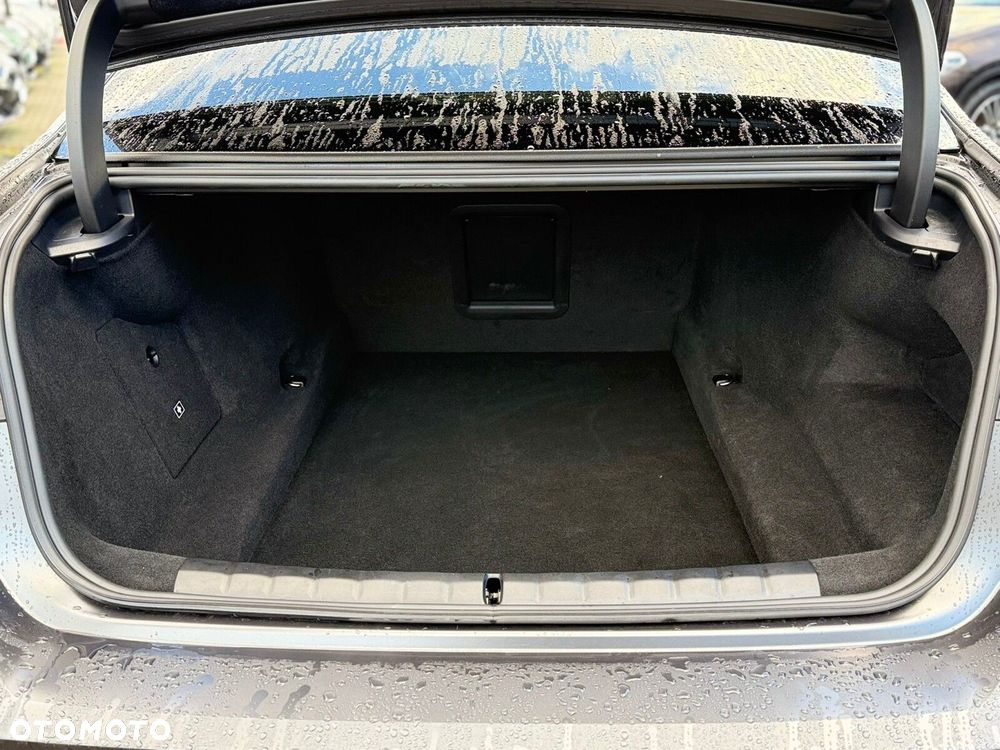 BMW Seria 7 - 11