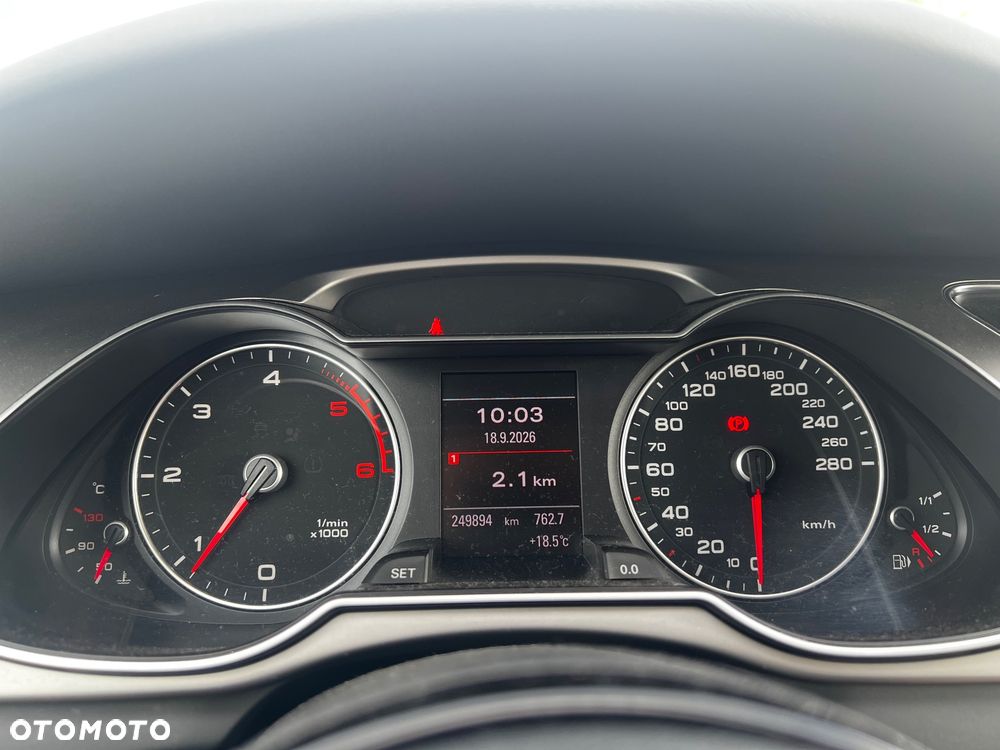Audi A4 Avant 2.0 TDI Quattro - 7