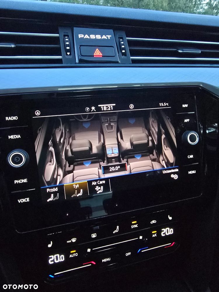 Volkswagen Passat - 20