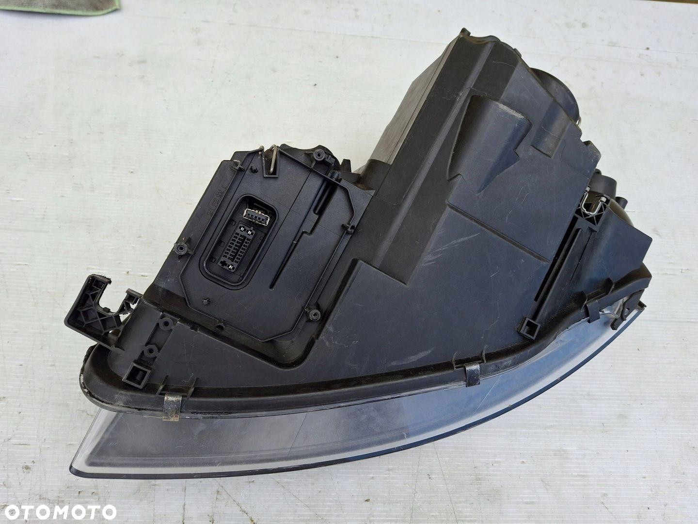 Audi A3 S3 8P LIFT LAMPA PRAWA PRZÓD BIXENON 8P0941030S - 7