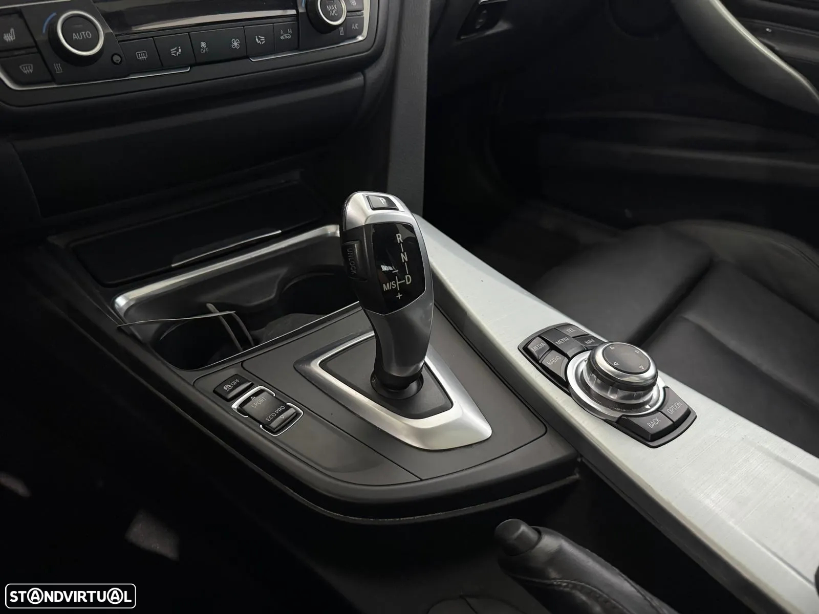 BMW 320 d Touring Auto Pack M - 45