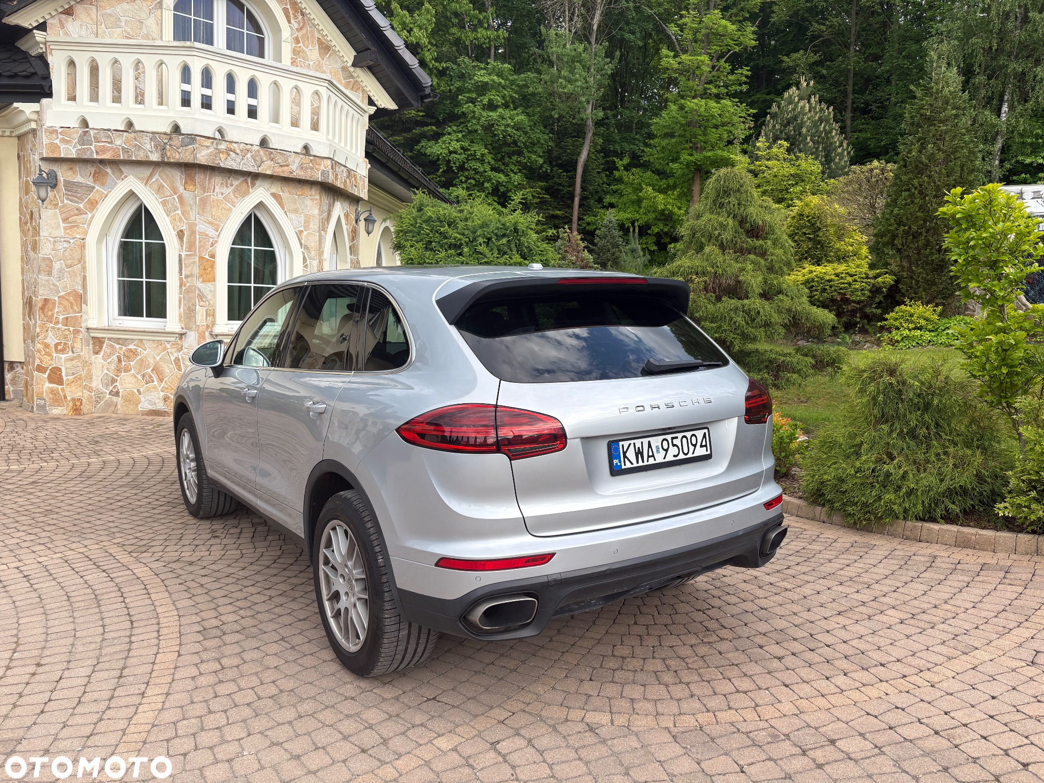 Porsche Cayenne - 3