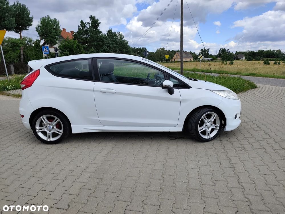 Ford Fiesta 1.6 Sport - 6