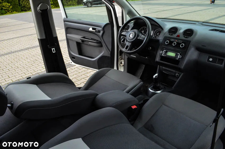Volkswagen Caddy Maxi 1.6 TDI Comfortline DSG - 32