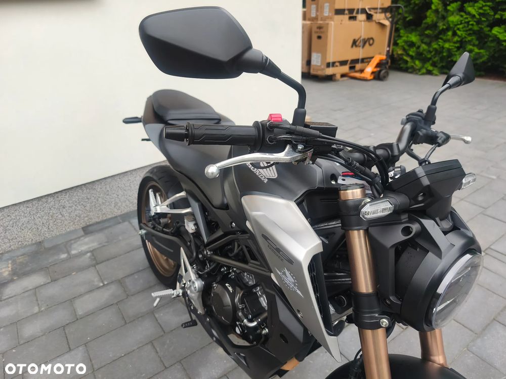 Honda CB - 10