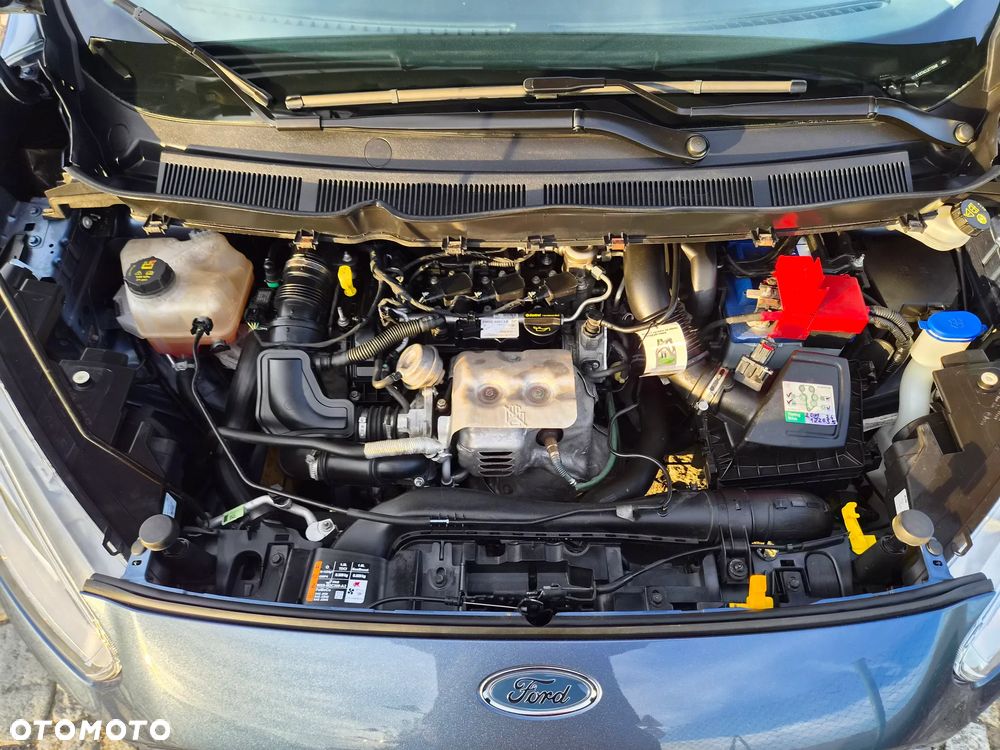 Ford Tourneo Courier 1.0 EcoBoost Titanium - 25