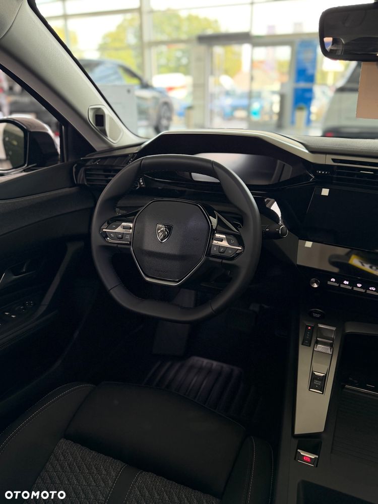 Peugeot 408 - 11