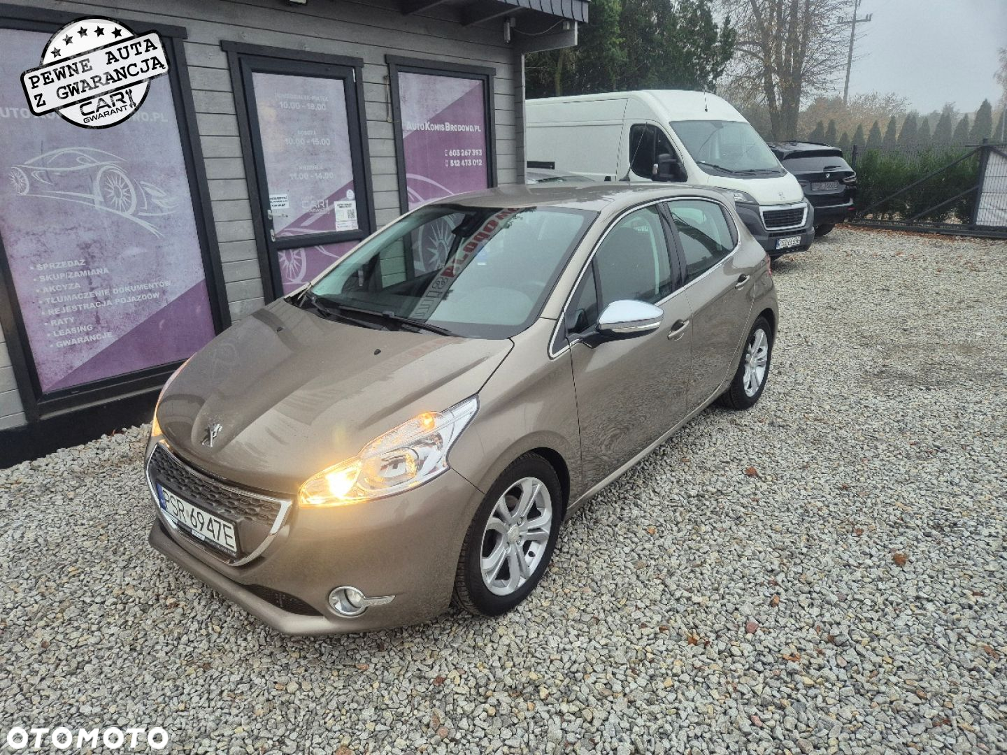 Peugeot 208 - 3