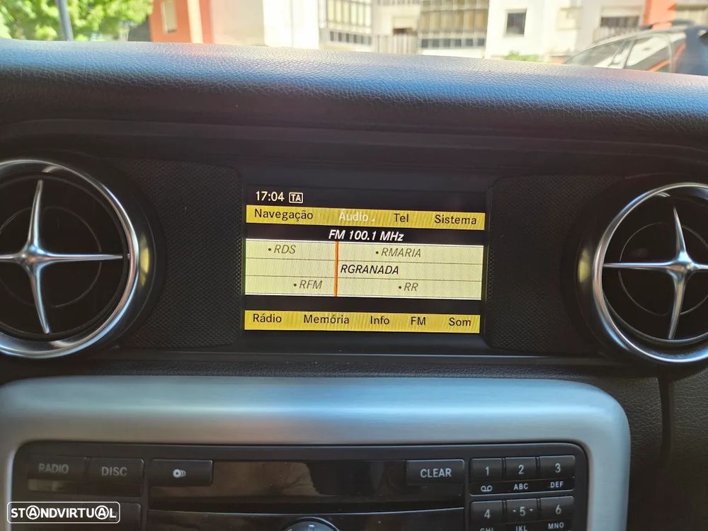 Mercedes-Benz SLK 200 (BlueEFFICIENCY) 7G-TRONIC - 35