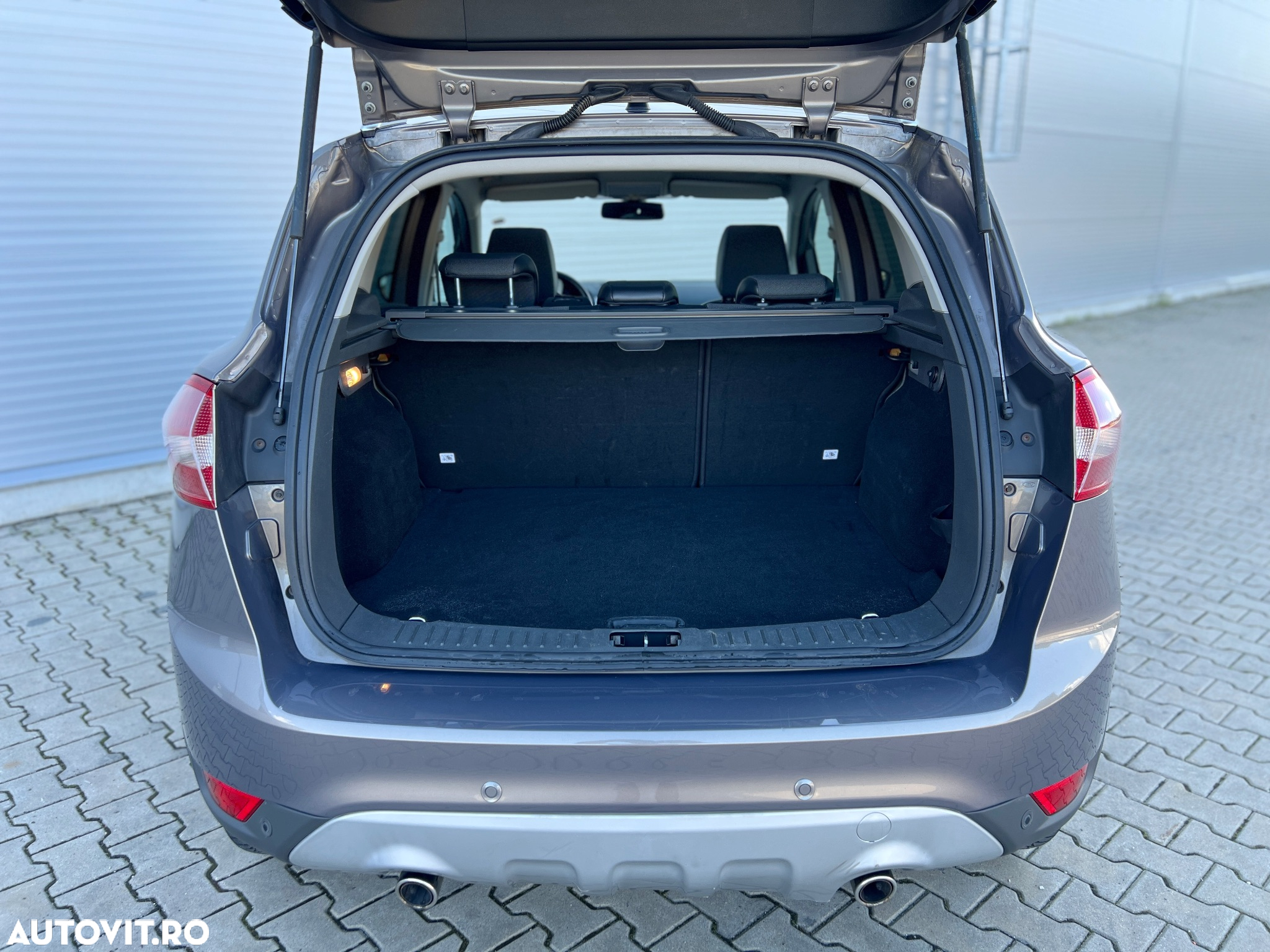 Ford Kuga 2.0 TDCi 4WD Powershift Titanium - 13