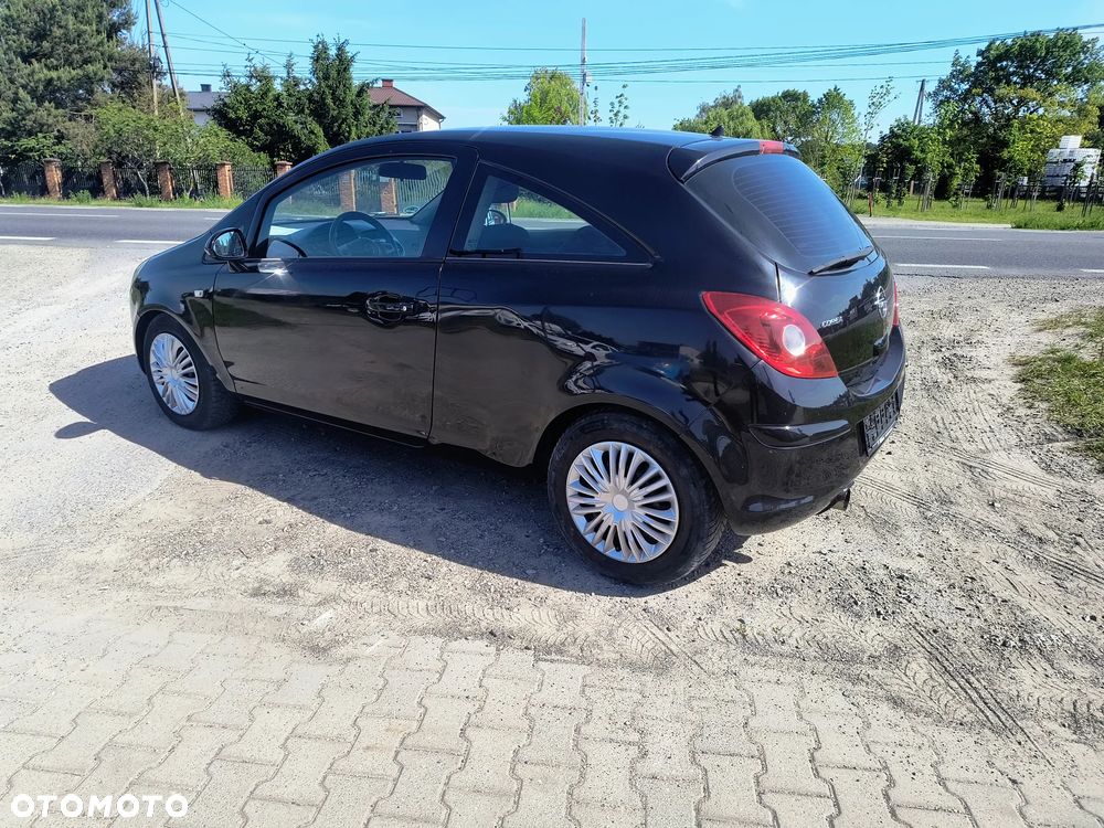 Opel Corsa 1.2 16V - 16