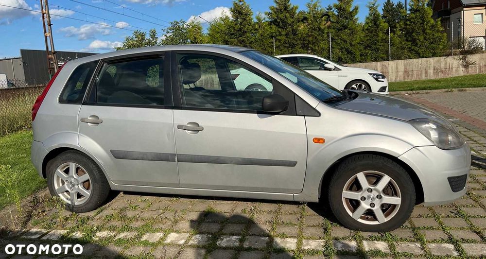 Ford Fiesta - 6