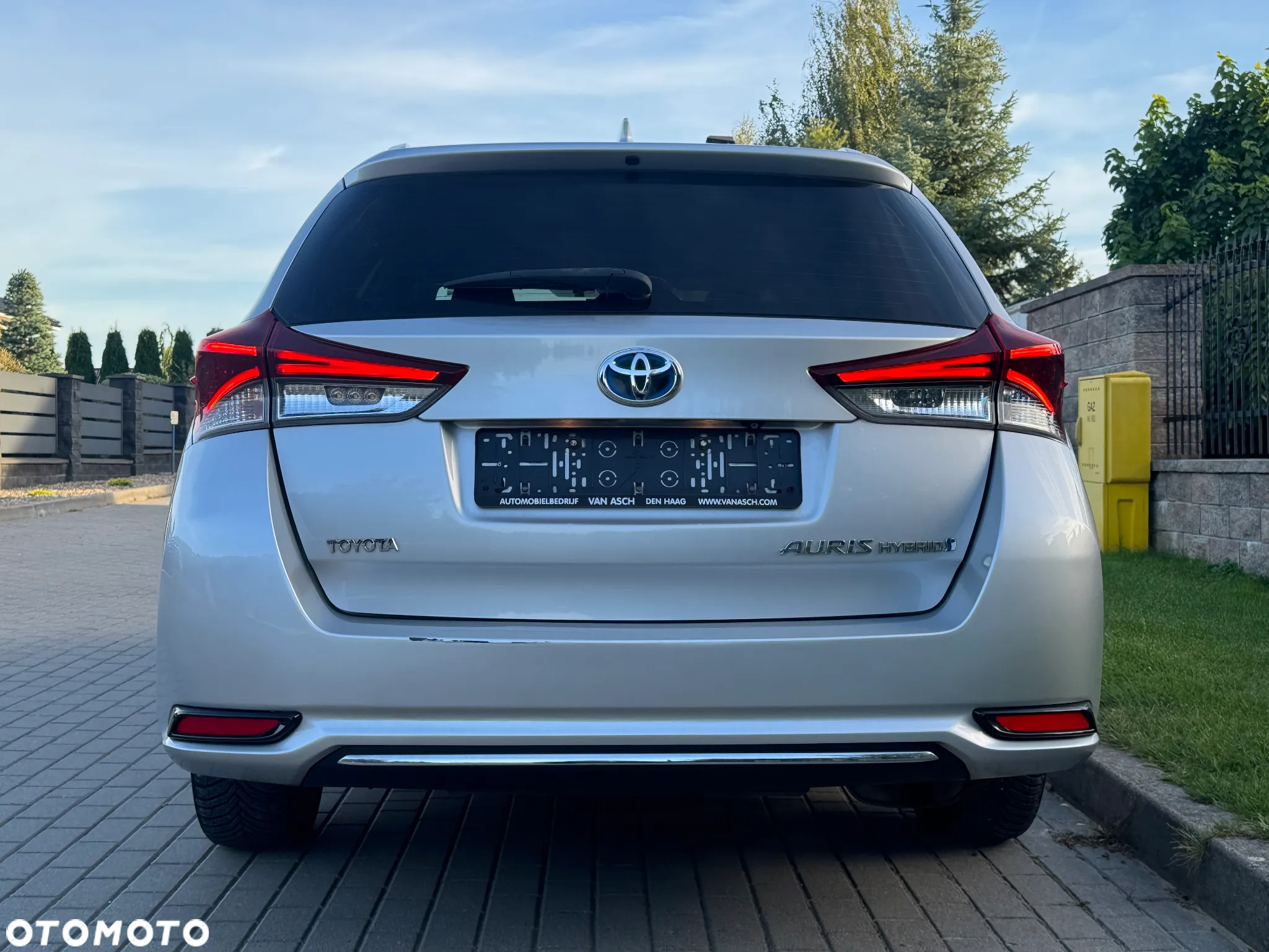 Toyota Auris 1.8 VVT-i Hybrid Automatik Comfort - 24